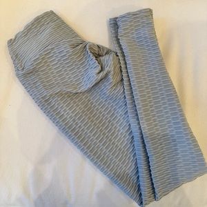 Viral Amazon Scrunch Butt Leggings